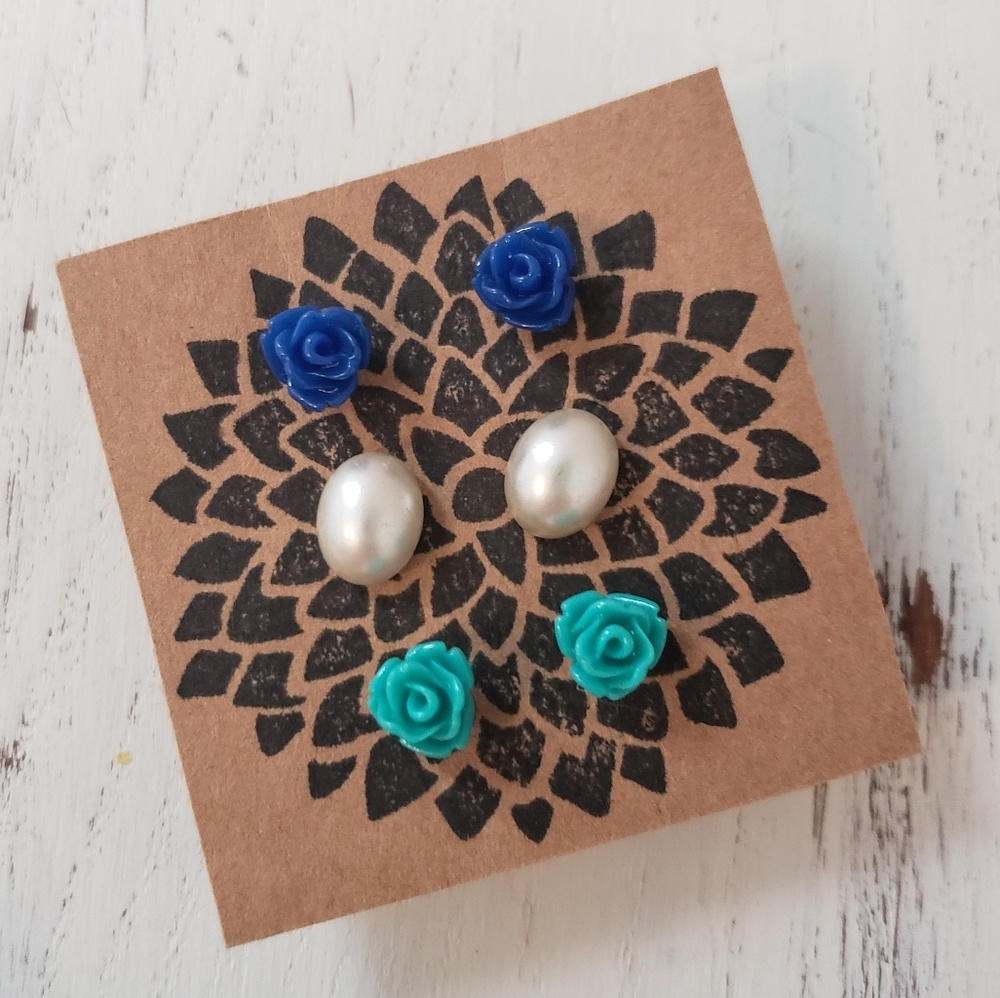 Roses and Pearls Earring Set